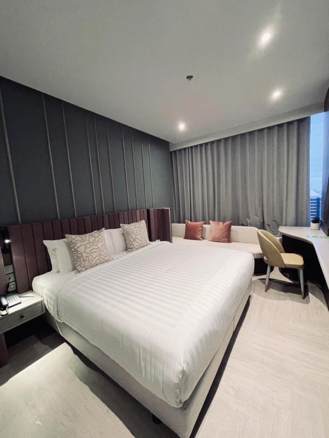 Hotel The Quarter Ratchayothin By Uhg Bangkok Exterior foto