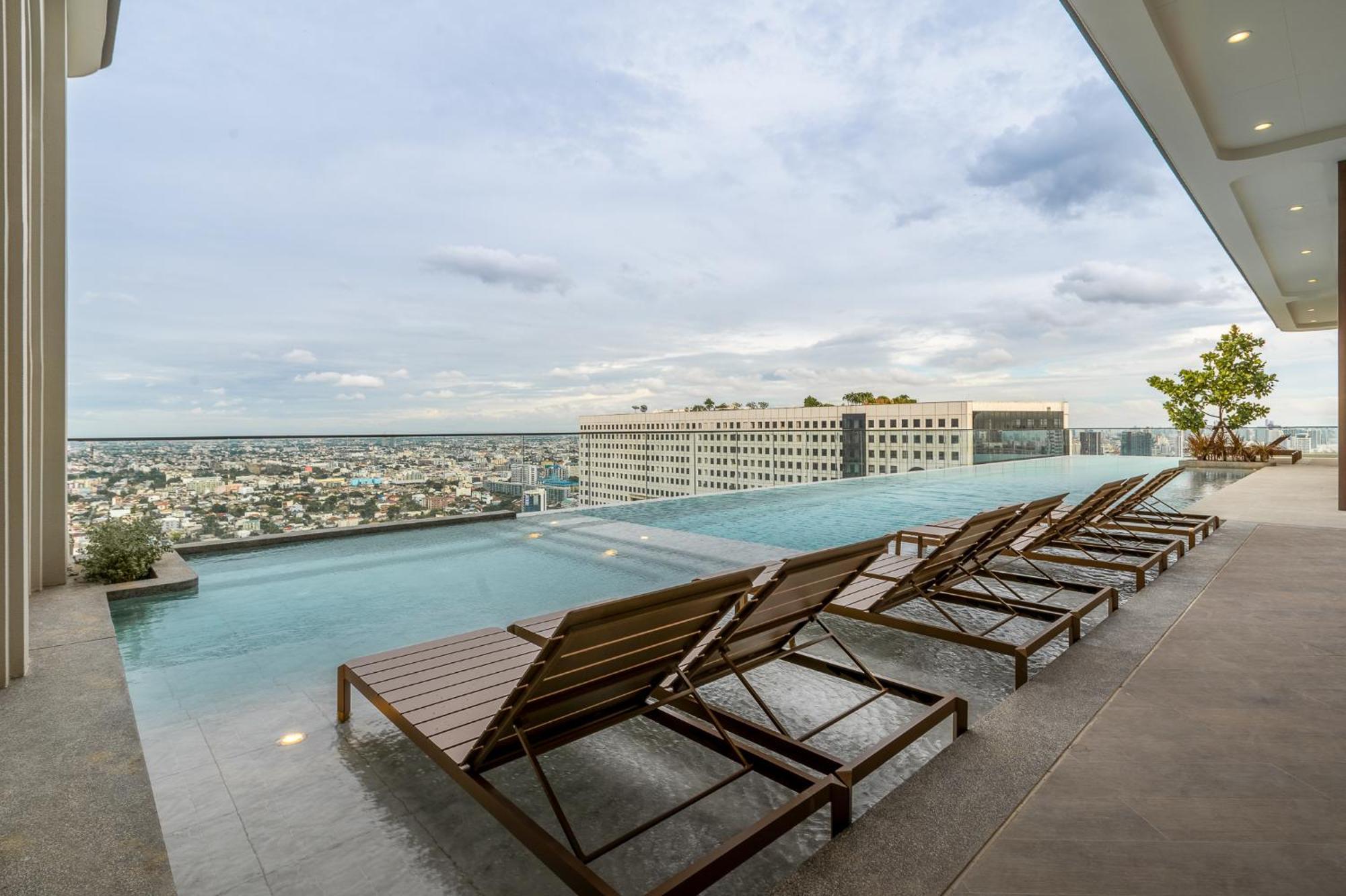 Hotel The Quarter Ratchayothin By Uhg Bangkok Exterior foto