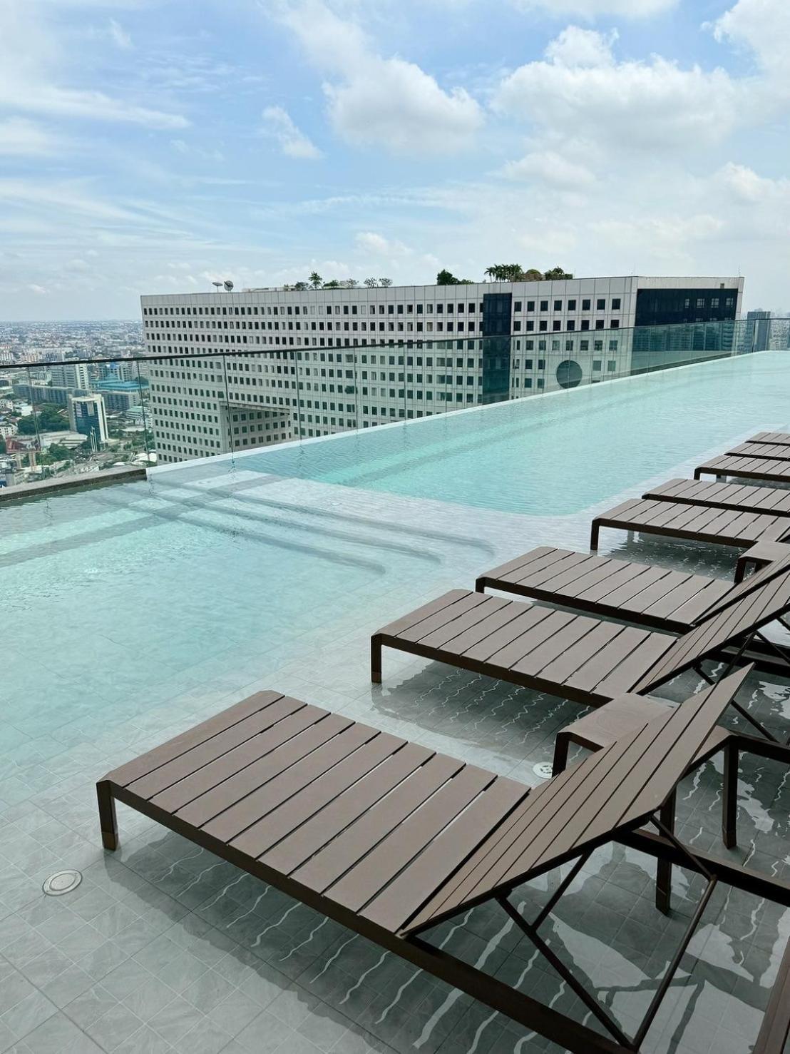 Hotel The Quarter Ratchayothin By Uhg Bangkok Exterior foto